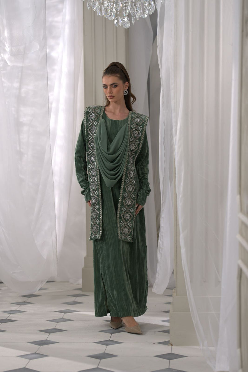 Draped Majesty - Green