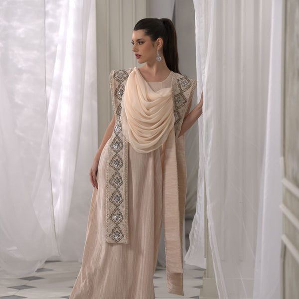 Draped Majesty - Off White