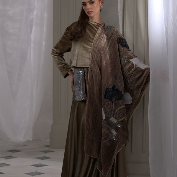 Floral Sovereign with shawls-Beige