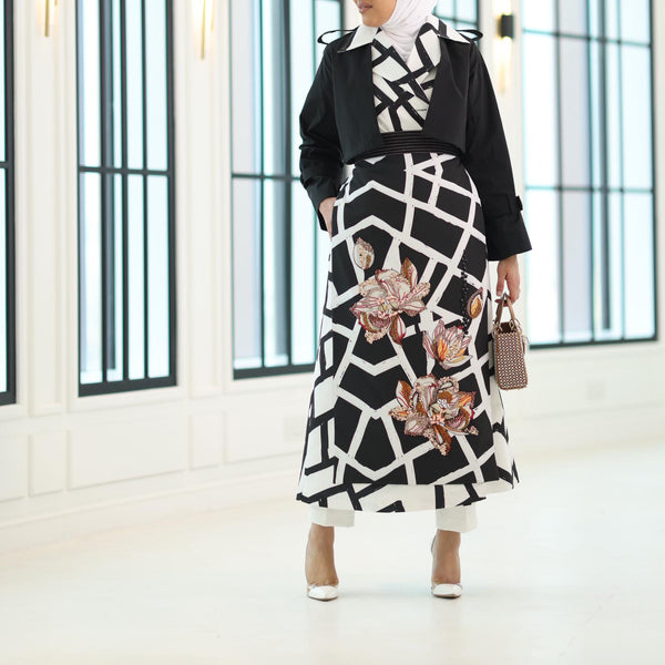 Monochrome Blossom- white