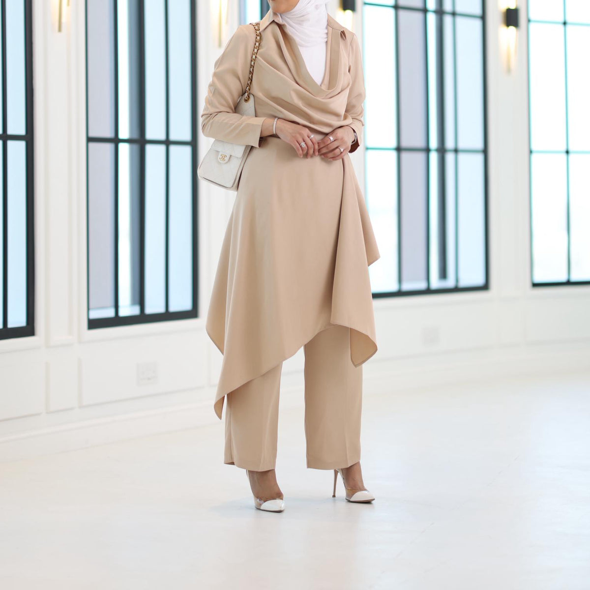 AD 1- Beige