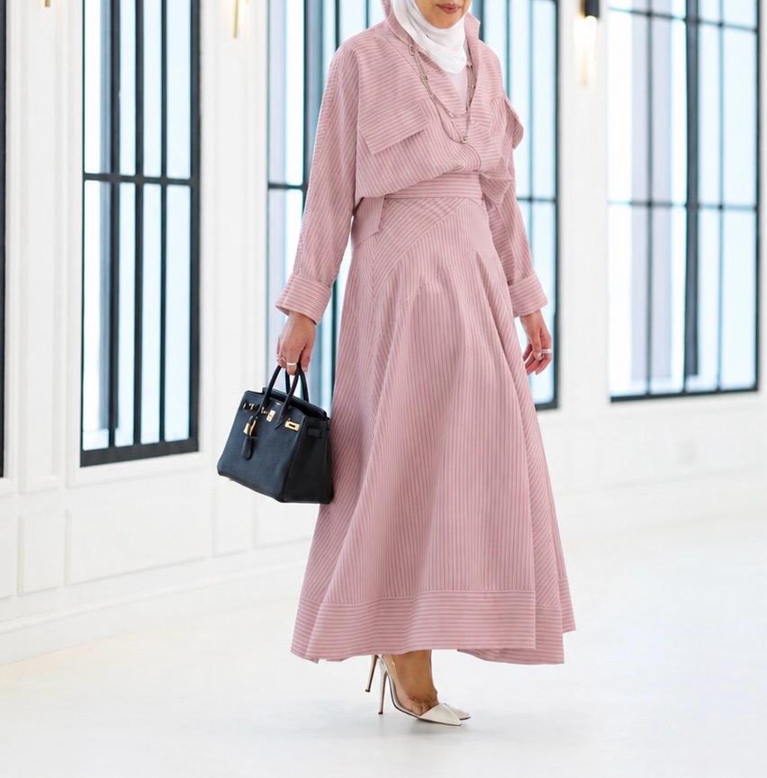 AD 11- Pink and White