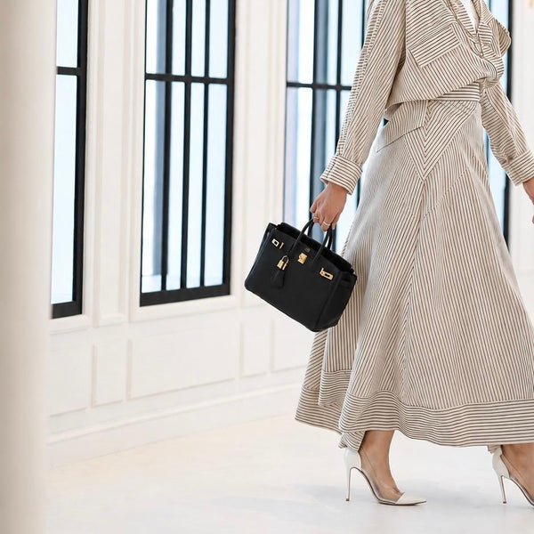 AD 11- Beige and black