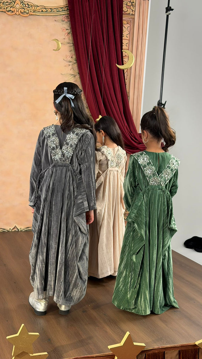 Mini Draped Majesty